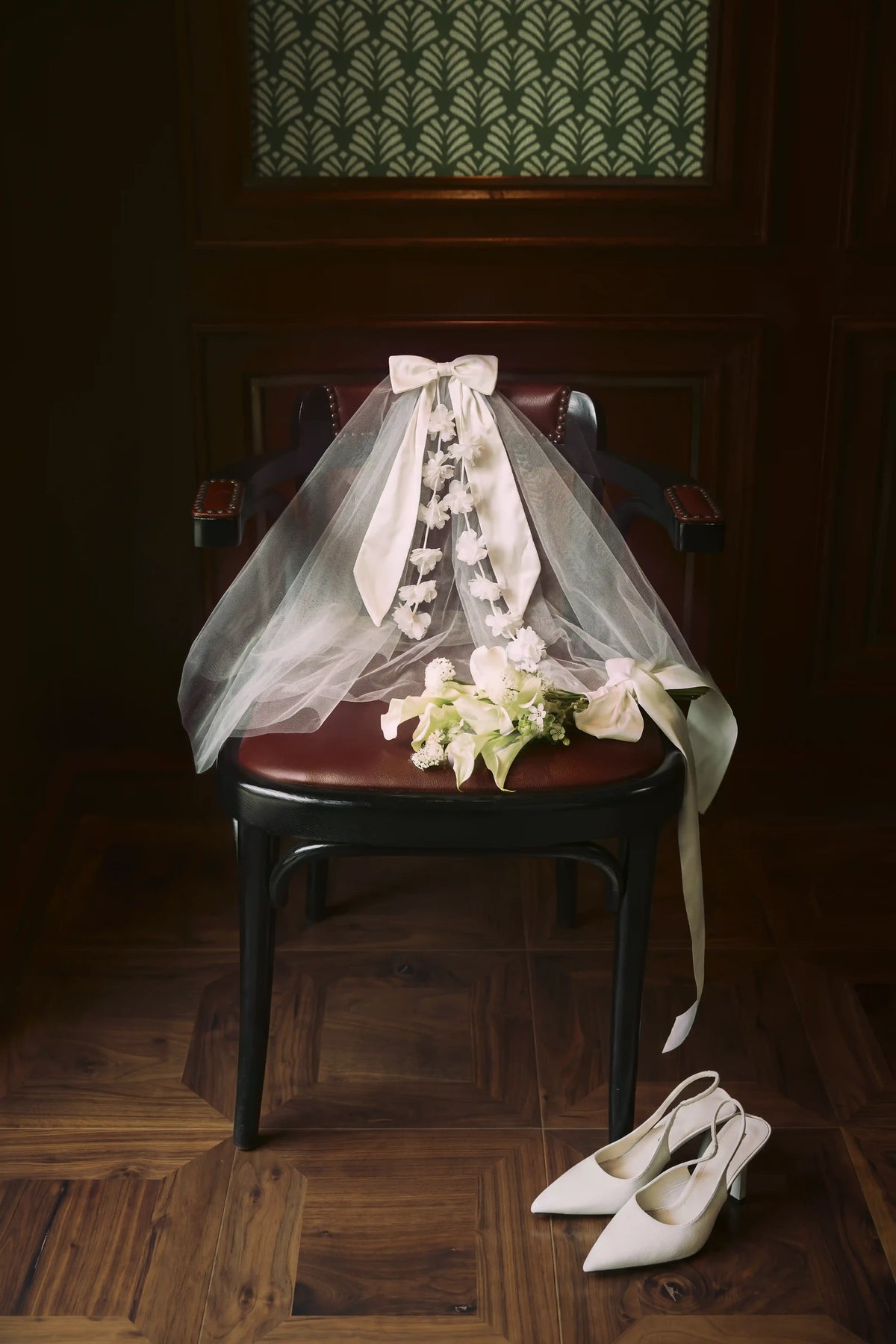 Rosalyn Bow Flower Veil by Meezily – front view showcasing the romantic floral and bow design