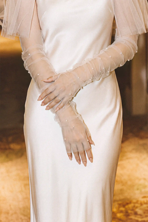 Amelie Pearl Gloves by Meezily, elegant gloves featuring delicate pearl embellishments for a refined bridal look