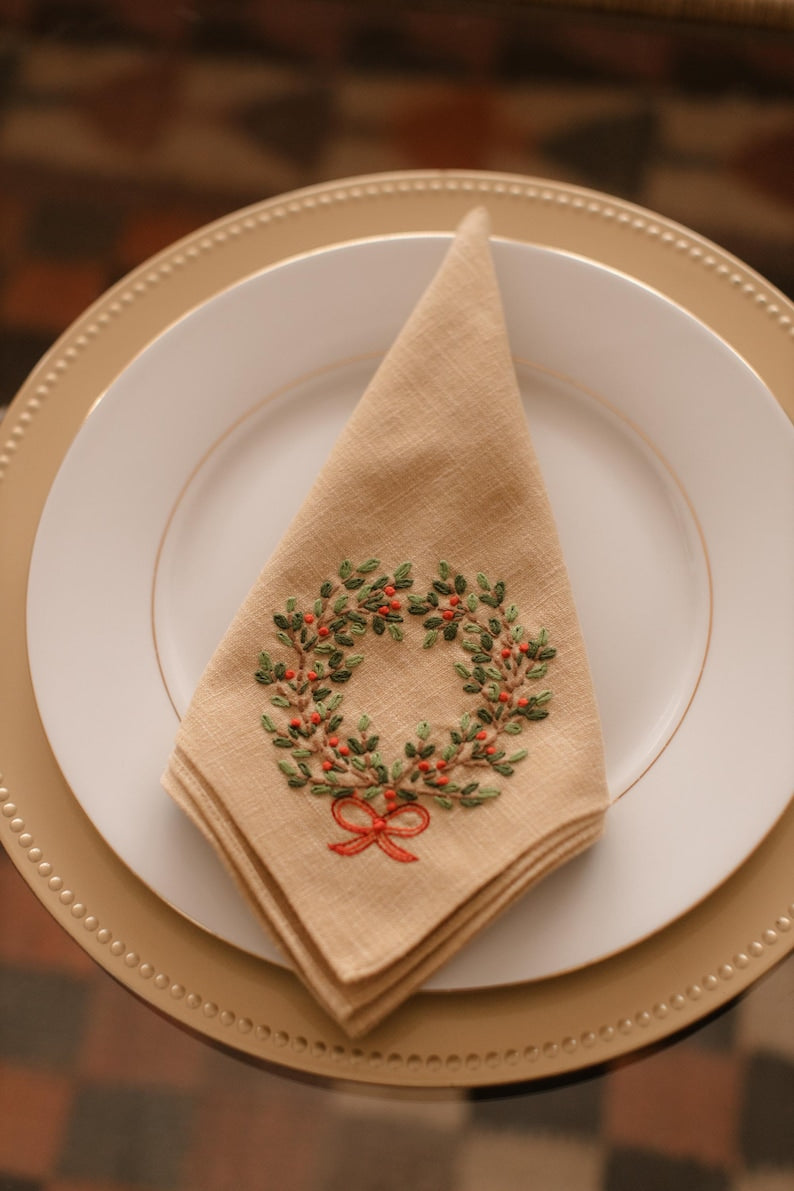 Embroidered Christmas Napkins, Premium Handmade Linen Festival Napkins, Christmas Table Gift Set