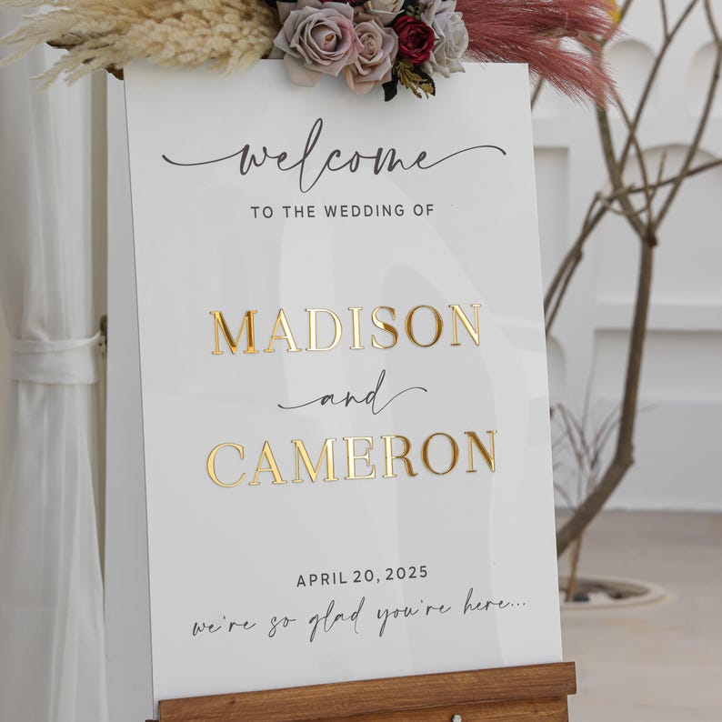 Custom Acrylic Wedding Sign With 3D Mirror Gold Names, Modern Welcome Sign, Wedding Decoration