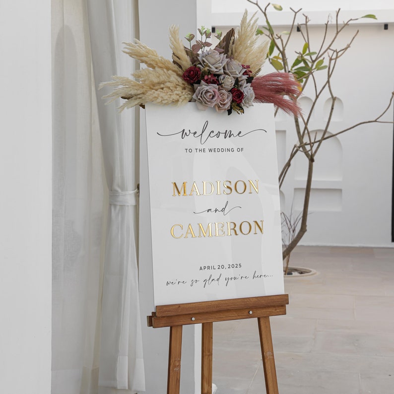 Custom Acrylic Wedding Sign With 3D Mirror Gold Names, Modern Welcome Sign, Wedding Decoration